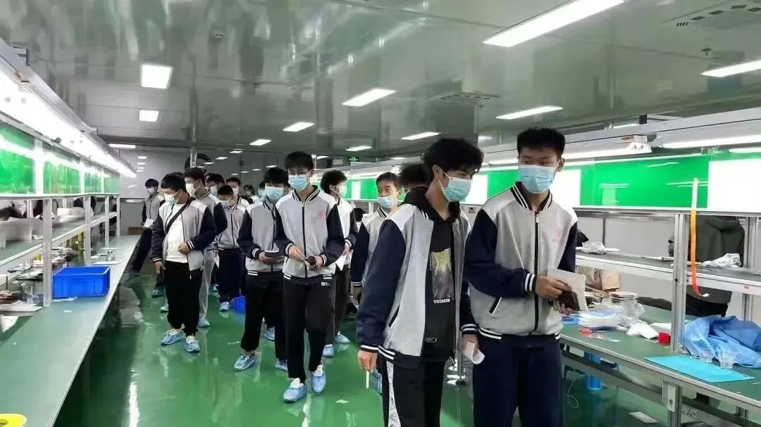 e8061f4c77d52910d58b847948dc08b0.jpg